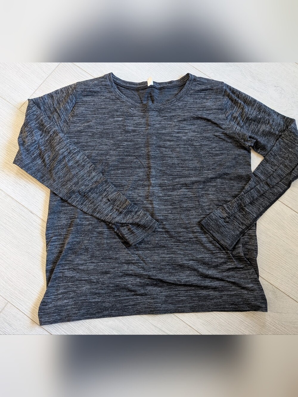 lululemon athletica Swiftly Relaxed Fit Dark Charcoal Ribbed Hem Long Sleeve